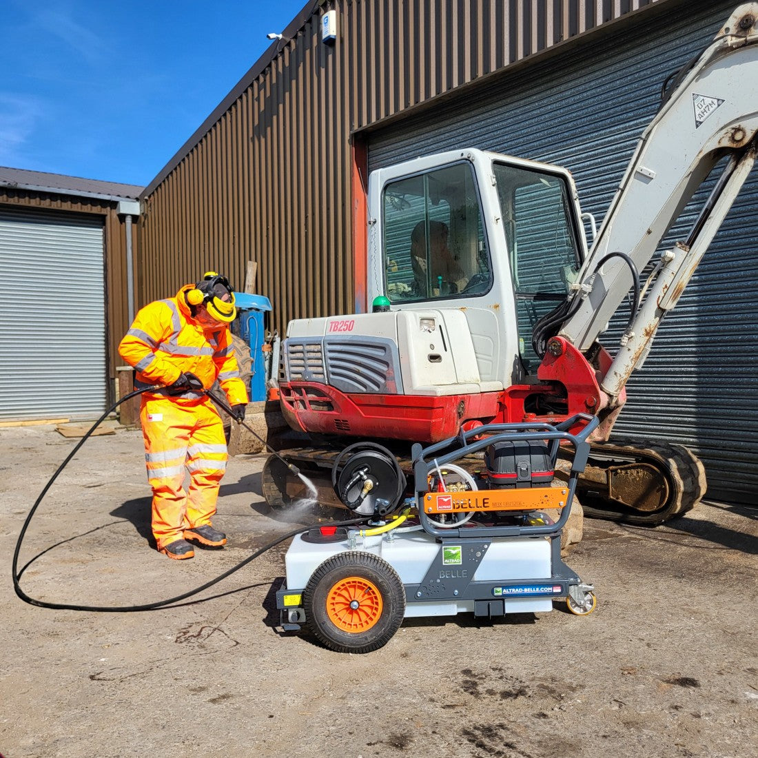 Altrad Belle MBX 08/120E+ battery Mini Bowser Pressure Washer