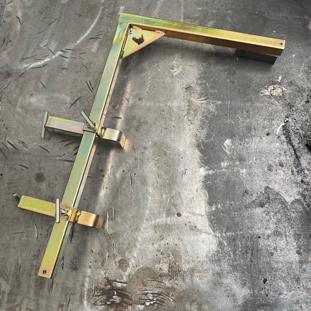Gallows Bracket with Block Clamps