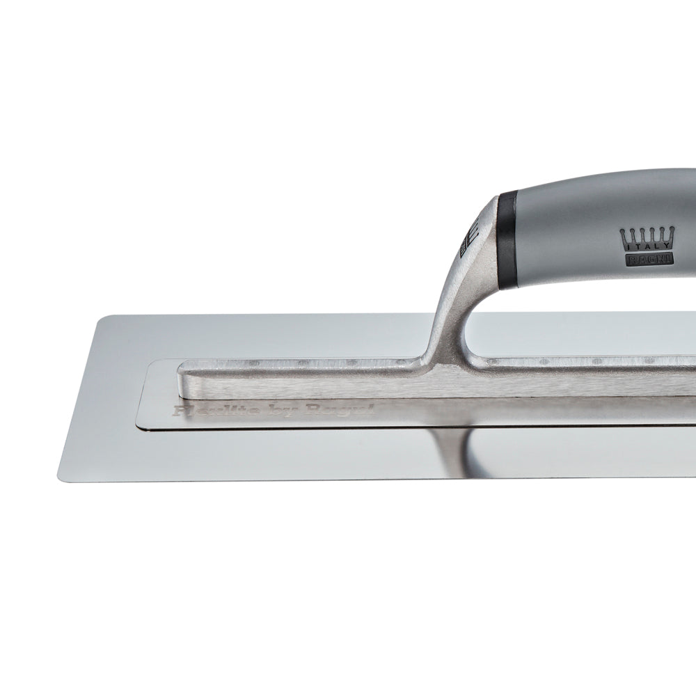 Ragni Flexlite Skimming Trowel with Hi-Lift